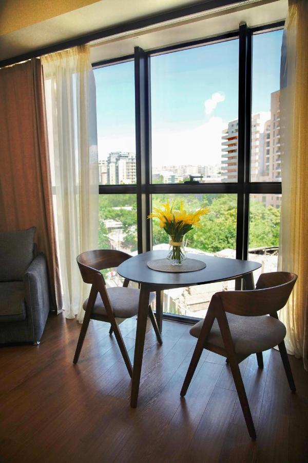 City Center Appartment At Buzand St. Jerevan Exteriör bild